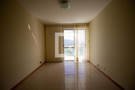 Apartamento para alugar com 99m², 3 quartos e 2 vagasSala