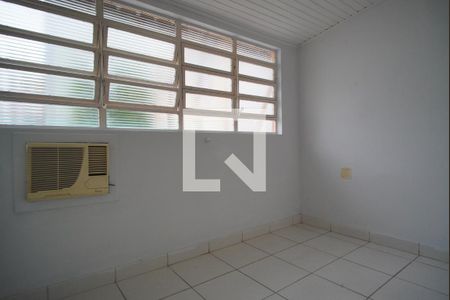 Casa à venda com 280m², 6 quartos e 2 vagasQuarto