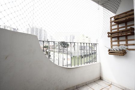 Varanda de apartamento à venda com 2 quartos, 64m² em Vila Firmiano Pinto, São Paulo
