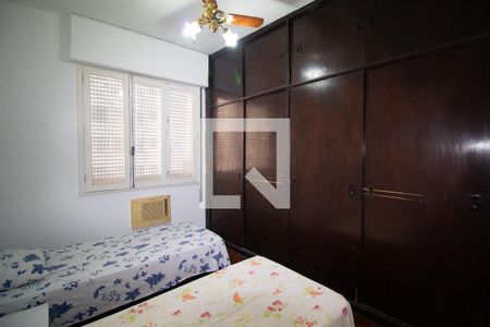 Quarto 1 de apartamento à venda com 4 quartos, 120m² em Copacabana, Rio de Janeiro