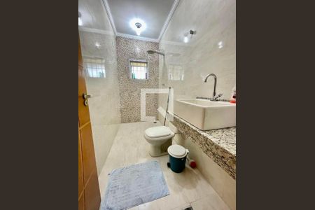 Casa à venda com 80m², 2 quartos e 1 vaga