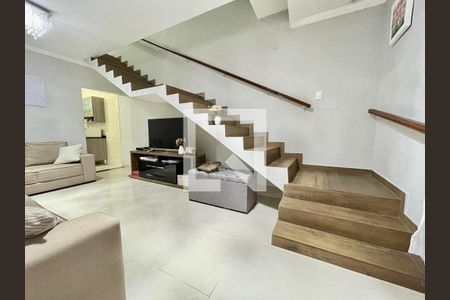 Casa à venda com 80m², 2 quartos e 1 vaga