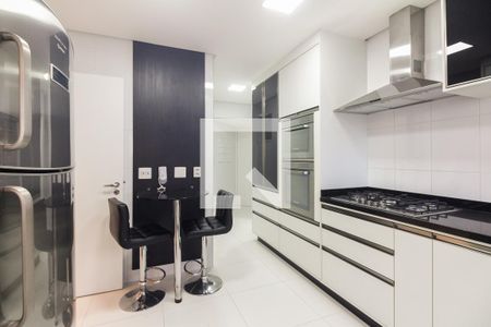 Apartamento à venda com 118m², 3 quartos e 3 vagas Apartamento à venda com 118m², 3 quartos e 3 vagasCozinha