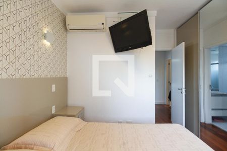 Apartamento à venda com 118m², 3 quartos e 3 vagas Apartamento à venda com 118m², 3 quartos e 3 vagasSuíte