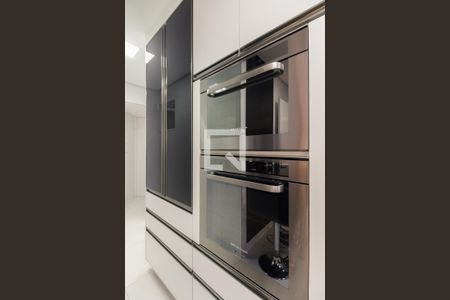 Apartamento à venda com 118m², 3 quartos e 3 vagas Apartamento à venda com 118m², 3 quartos e 3 vagasCozinha