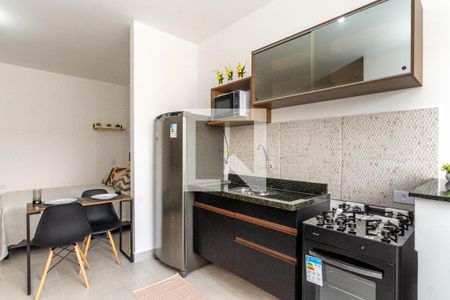 Sala/ cozinha  de kitnet/studio para alugar com 1 quarto, 27m² em Jardim Iporanga, Guarulhos
