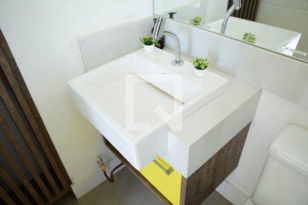 Lavabo de apartamento para alugar com 2 quartos, 75m² em Granja Viana, Cotia