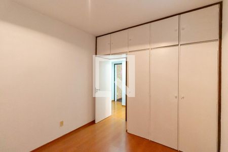 Quarto de apartamento para alugar com 3 quartos, 150m² em Santa Lúcia, Belo Horizonte