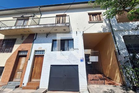 Casa para alugar com 55m², 1 quarto e 1 vaga Casa para alugar com 55m², 1 quarto e 1 vagaFachada