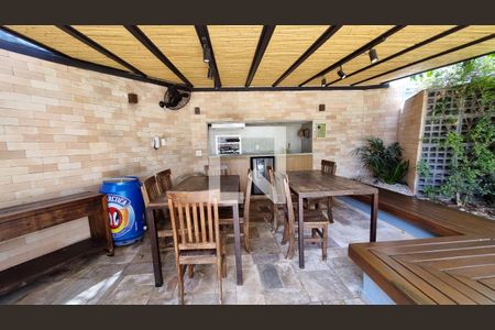 Apartamento à venda com 105m², 2 quartos e 2 vagas Apartamento à venda com 105m², 2 quartos e 2 vagasÁrea comum - Churrasqueira