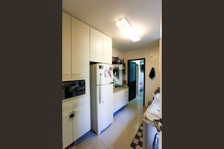 Apartamento à venda com 105m², 2 quartos e 2 vagas Apartamento à venda com 105m², 2 quartos e 2 vagasCozinha