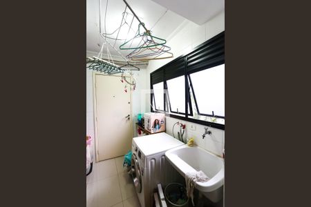 Apartamento à venda com 105m², 2 quartos e 2 vagas Apartamento à venda com 105m², 2 quartos e 2 vagasÁrea de Serviço