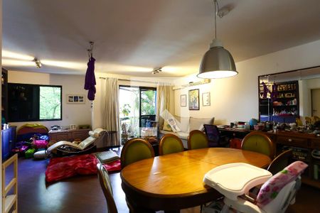 Sala de apartamento à venda com 2 quartos, 105m² em Vila Sônia, São Paulo