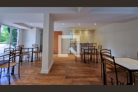 Apartamento à venda com 105m², 2 quartos e 2 vagas Apartamento à venda com 105m², 2 quartos e 2 vagasÁrea comum - Salão de festas