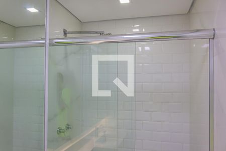 Apartamento para alugar com 65m², 2 quartos e 1 vaga Apartamento para alugar com 65m², 2 quartos e 1 vagaBanheiro da Suíte