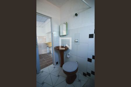 Banheiro de casa para alugar com 1 quarto, 28m² em Jardim Matarazzo, São Paulo