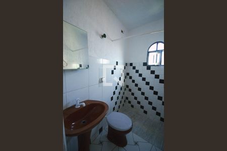 Banheiro de casa para alugar com 1 quarto, 28m² em Jardim Matarazzo, São Paulo