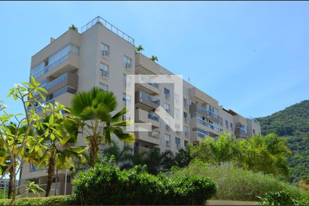 Apartamento para alugar com 65m², 2 quartos e 1 vagaFachada 