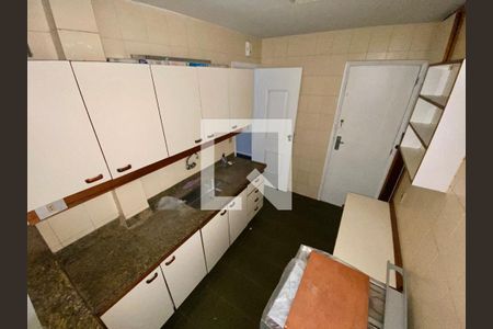 Apartamento à venda com 90m², 3 quartos e 1 vagaCozinha 
