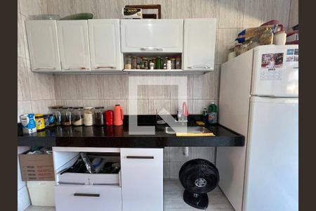Cozinha de casa de condomínio para alugar com 3 quartos, 108m² em Xangri-lá, Contagem