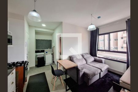 Sala/Cozinha de apartamento para alugar com 2 quartos, 39m² em Vila Dom Pedro Ii, São Paulo
