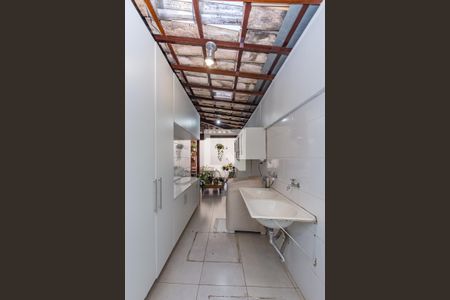 Apartamento à venda com 110m², 3 quartos e 2 vagas Apartamento à venda com 110m², 3 quartos e 2 vagasÁrea de Serviço