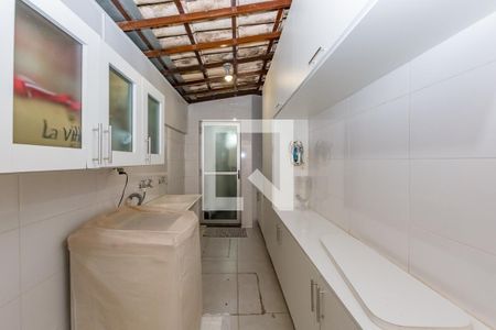 Apartamento à venda com 110m², 3 quartos e 2 vagas Apartamento à venda com 110m², 3 quartos e 2 vagasÁrea de Serviço
