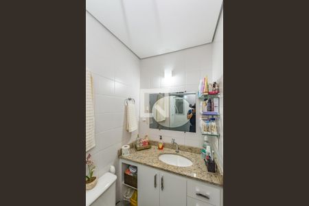 Apartamento à venda com 110m², 3 quartos e 2 vagas Apartamento à venda com 110m², 3 quartos e 2 vagasBanheiro da Suíte