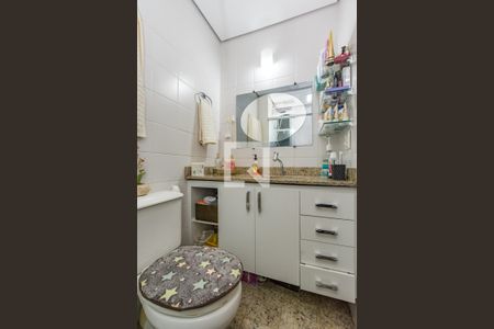 Apartamento à venda com 110m², 3 quartos e 2 vagas Apartamento à venda com 110m², 3 quartos e 2 vagasBanheiro da Suíte