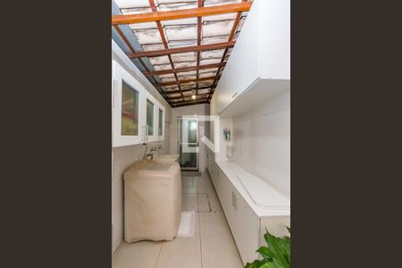 Apartamento à venda com 110m², 3 quartos e 2 vagas Apartamento à venda com 110m², 3 quartos e 2 vagasÁrea de Serviço