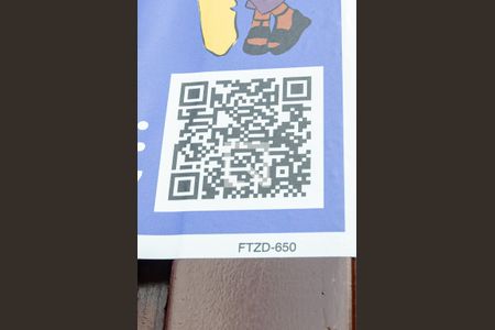 Casa à venda com 220m², 3 quartos e 3 vagas Casa à venda com 220m², 3 quartos e 3 vagasFachada