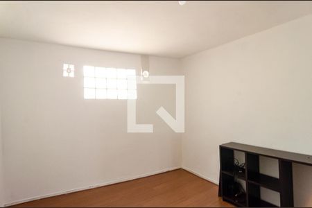 Casa à venda com 220m², 3 quartos e 3 vagas Casa à venda com 220m², 3 quartos e 3 vagasQuarto 2