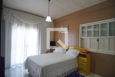 Suíte 1 de casa à venda com 2 quartos, 216m² em Duque de Caxias, São Leopoldo