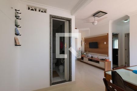 Apartamento à venda com 67m², 2 quartos e 1 vagaSala