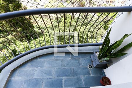 Apartamento à venda com 117m², 3 quartos e 2 vagassuíte sacada