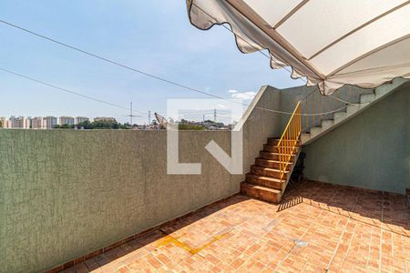 Casa de condomínio à venda com 190m², 3 quartos e 2 vagasQuintal