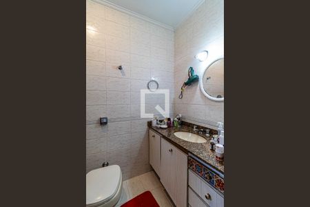 Casa de condomínio à venda com 190m², 3 quartos e 2 vagasSuite - Banheiro