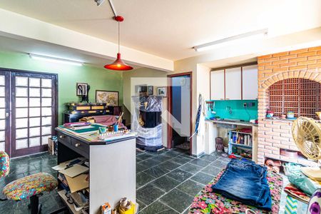 Casa de condomínio à venda com 190m², 3 quartos e 2 vagasSalão