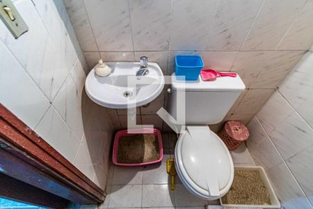 Casa de condomínio à venda com 190m², 3 quartos e 2 vagasBanheiro salão