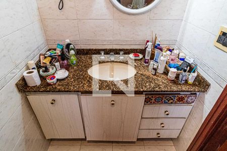 Casa de condomínio à venda com 190m², 3 quartos e 2 vagasSuite - Banheiro