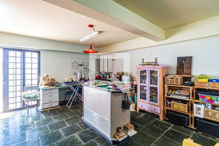 Casa de condomínio à venda com 190m², 3 quartos e 2 vagasSalão