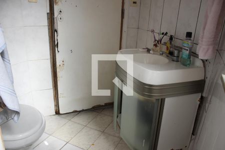 Casa à venda com 150m², 3 quartos e 2 vagasBanheiro do Corredor