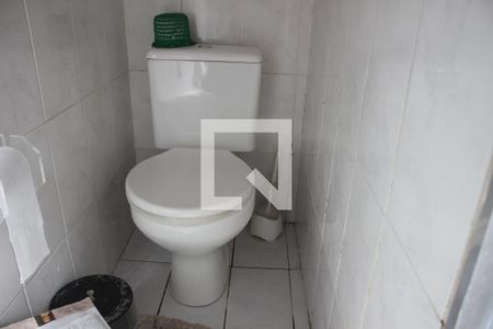 Casa à venda com 150m², 3 quartos e 2 vagasBanheiro da Suíte