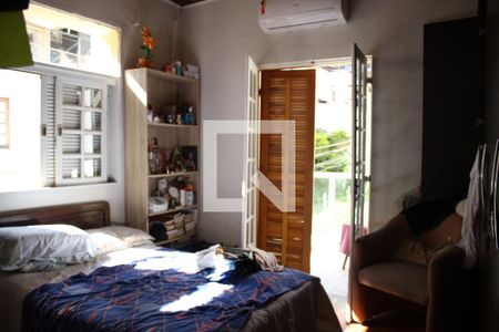 Casa à venda com 150m², 3 quartos e 2 vagasSuíte