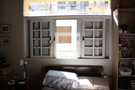 Casa à venda com 150m², 3 quartos e 2 vagasSuíte