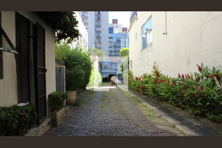 Casa à venda com 150m², 3 quartos e 2 vagasEntrada da Vila