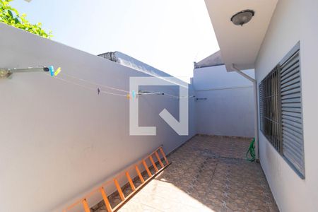 Casa à venda com 260m², 3 quartos e 4 vagasQuintal
