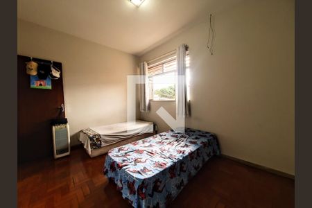 Casa à venda com 150m², 4 quartos e 1 vaga Casa à venda com 150m², 4 quartos e 1 vagaQuarto