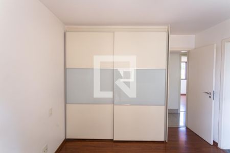 Apartamento para alugar com 166m², 3 quartos e 3 vagasArmário da Suíte 2