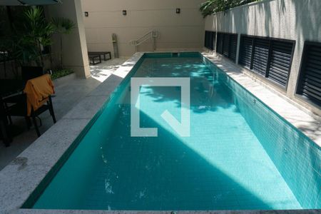 Apartamento à venda com 40m², 2 quartos e sem vagaÁrea comum - Piscina